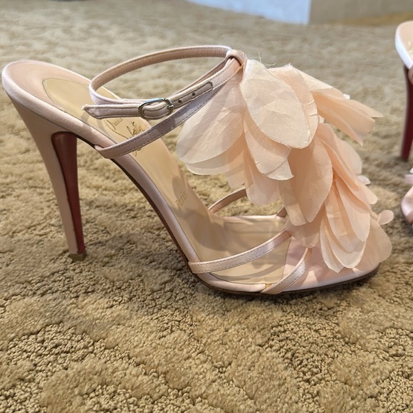 Christian Louboutin pink petal sandals size 40 - Picture 2 of 10